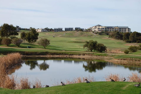 McCracken Country Club - Whitsundays Accommodation 4