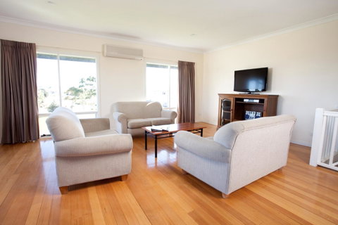 McCracken Country Club - Whitsundays Accommodation 42