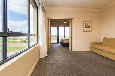 McCracken Country Club - Whitsundays Accommodation 20
