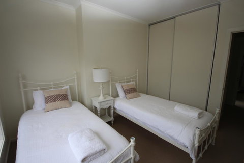 Wallaroo Marina Apartments - Whitsundays Accommodation 39
