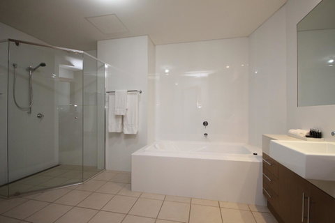 Wallaroo Marina Apartments - Whitsundays Accommodation 10