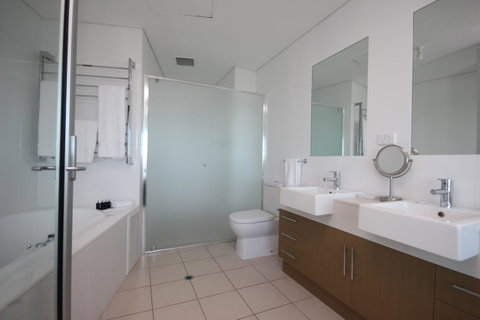 Wallaroo Marina Apartments - Whitsundays Accommodation 13