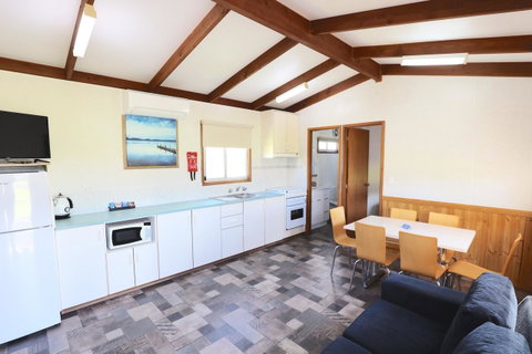 Discovery Parks - Robe - Whitsundays Accommodation 26