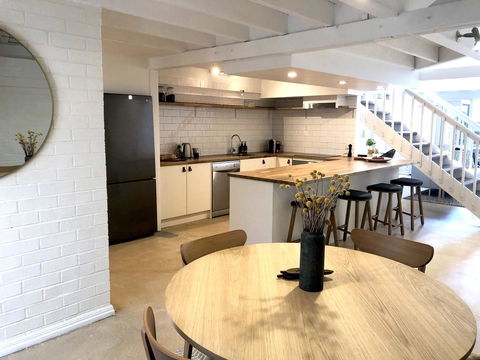 The Loft - Beautiful Central Barossa Apartment - Whitsundays Accommodation 6
