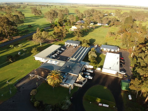 William Macintosh Motor Lodge - Whitsundays Accommodation 9