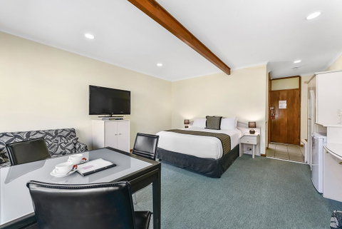 William Macintosh Motor Lodge - Whitsundays Accommodation 30