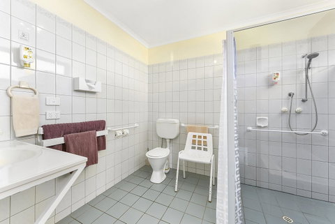 William Macintosh Motor Lodge - Whitsundays Accommodation 27