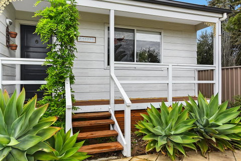 Ainslie Roberts Drive Retreat - Whitsundays Accommodation 14