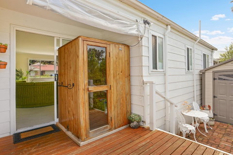 Ainslie Roberts Drive Retreat - Whitsundays Accommodation 17