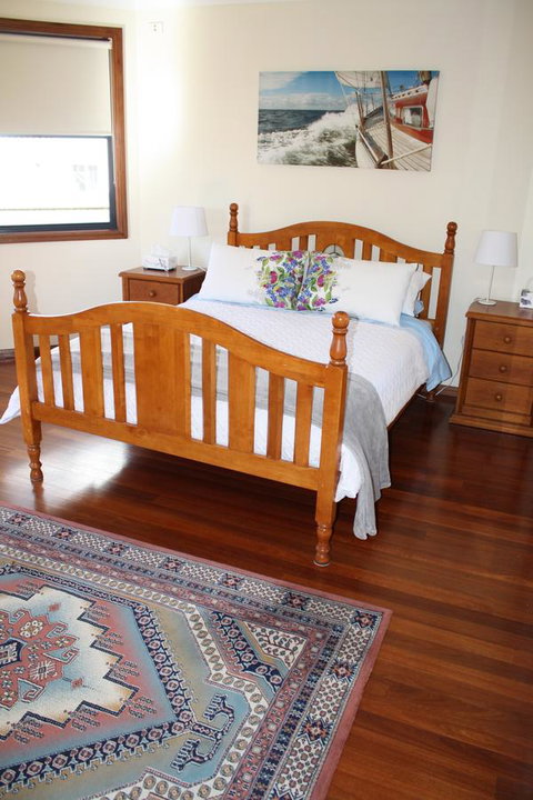Serenity On Narrabeen Beach - 1Bdr Beachside Retreat - Whitsundays Accommodation 4