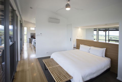 Barossa Pavilions & Glasshouse - Whitsundays Accommodation 4