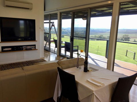 Barossa Pavilions & Glasshouse - Whitsundays Accommodation 17