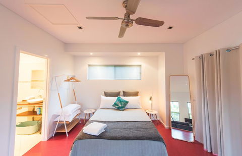 S T U D I O 22 Peaceful Retreat With Garden Views - Whitsundays Accommodation 3