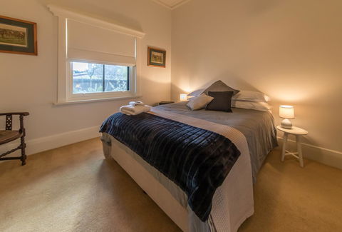 The Tudor House - Whitsundays Accommodation 11