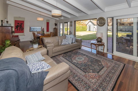 The Tudor House - Whitsundays Accommodation 7