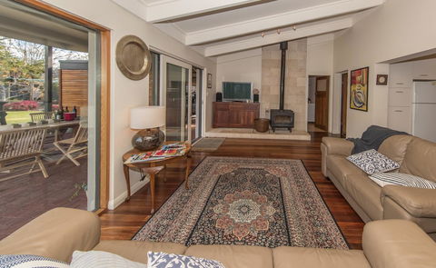 The Tudor House - Whitsundays Accommodation 6