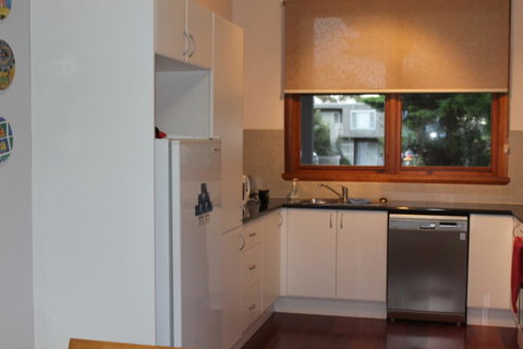 \'Point Break\' Your Waterfront Break At The Point - Whitsundays Accommodation 8