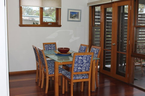 \'Point Break\' Your Waterfront Break At The Point - Whitsundays Accommodation 7