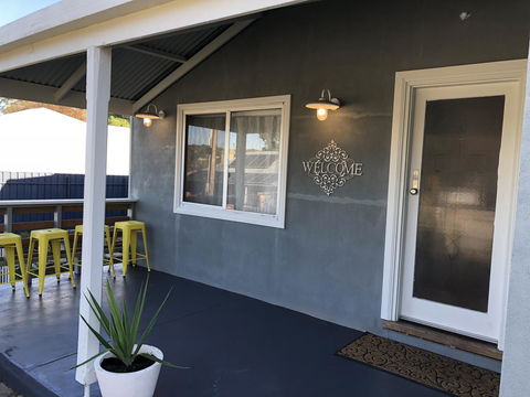 Jack\'s House 2 B&B In Mill Street - Whitsundays Accommodation 1