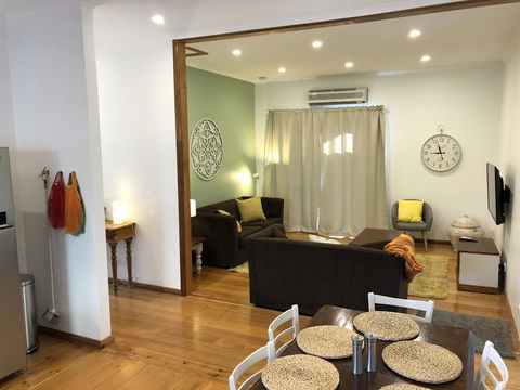 Jack\'s House 2 B&B In Mill Street - Whitsundays Accommodation 14