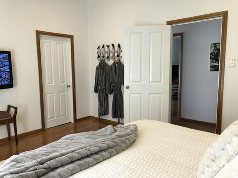 Jack\'s House 2 B&B In Mill Street - Whitsundays Accommodation 5