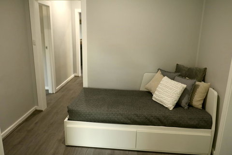 The Purple Door On Seaview - Whitsundays Accommodation 9