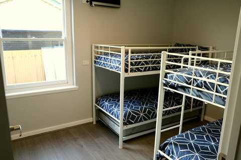 The Purple Door On Seaview - Whitsundays Accommodation 14