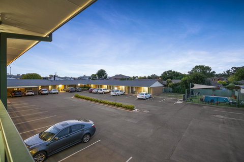 Garden City Motor Inn - Whitsundays Accommodation 36