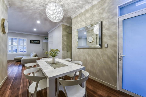 Aloha Central Luxury Apartments - Whitsundays Accommodation 9