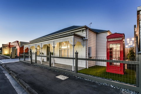 Aloha Central Luxury Apartments - Whitsundays Accommodation 0