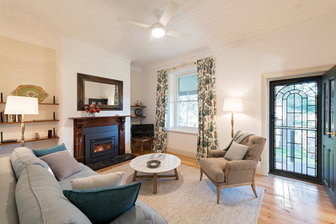 The Other House - Whitsundays Accommodation 7