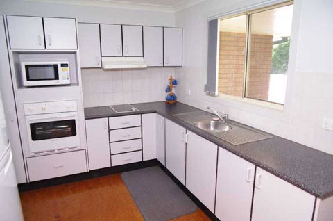Bellhaven 1, 17 Willow Street - Whitsundays Accommodation 0