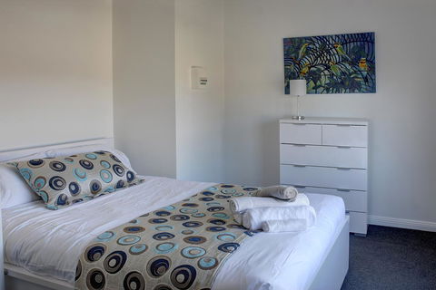 Aart Apartments - Whitsundays Accommodation 24