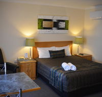 Arkana Motor Inn  Terrace Apartments - Whitsundays Accommodation