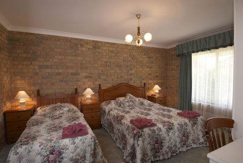 Acacia Apartments - Whitsundays Accommodation 13