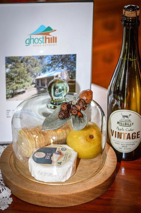 Ghost Hill Road Retreat - Whitsundays Accommodation 25