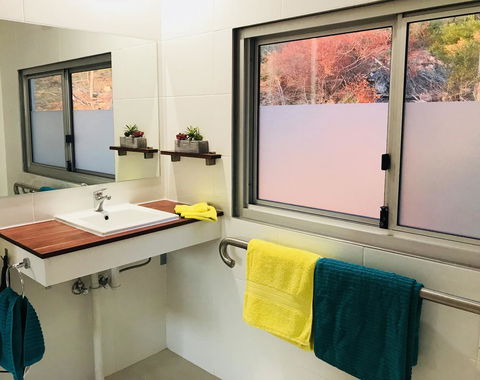 Sunrise On Falie Seaview Eco Accommodation - Whitsundays Accommodation 34