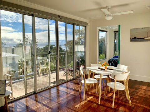 Sunrise On Falie Seaview Eco Accommodation - Whitsundays Accommodation 5