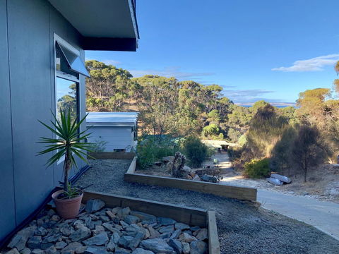 Sunrise On Falie Seaview Eco Accommodation - Whitsundays Accommodation 24