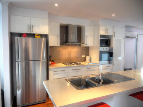 Home On Torrens - Whitsundays Accommodation 0