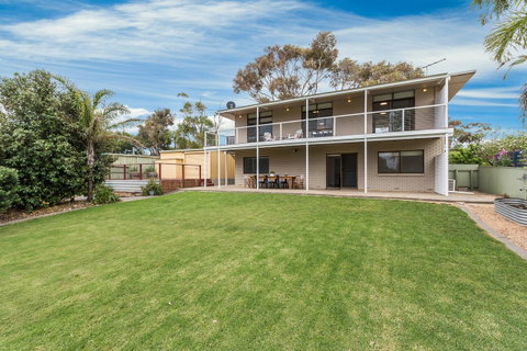Maslin Beach Getaway - Whitsundays Accommodation 4
