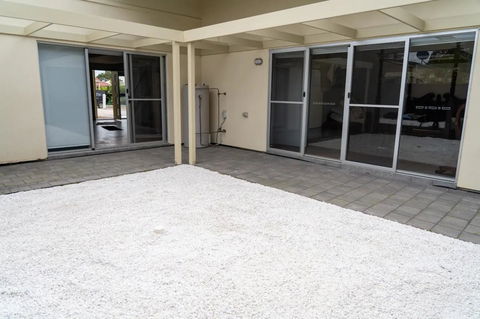 Gawler Townhouse 3 Bedroom - Whitsundays Accommodation 12