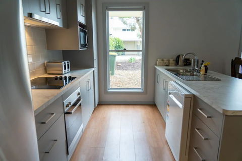 Gawler Townhouse 3 Bedroom - Whitsundays Accommodation 1