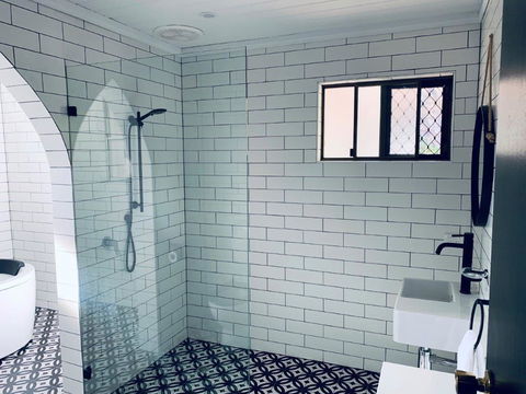 The Manor Basket Range - Whitsundays Accommodation 10