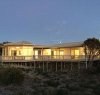 White Sands Holiday Retreat - Whitsundays Accommodation