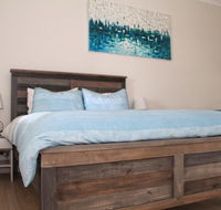Smugglers Inn Studio Apartments - Whitsundays Accommodation