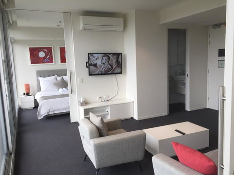 Tasha\'s Apartments On Warwick - Whitsundays Accommodation 6