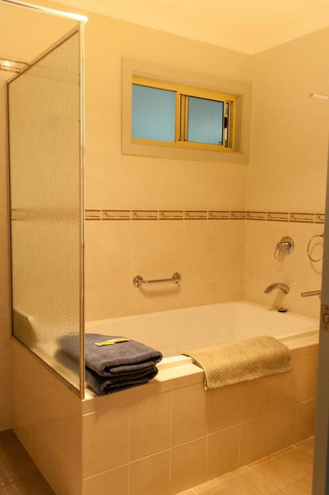 Admirals Inn - Whitsundays Accommodation 10