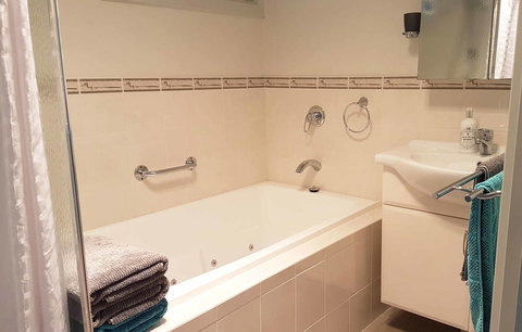 Admirals Inn - Whitsundays Accommodation 5