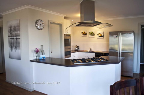 Admirals Inn - Whitsundays Accommodation 0